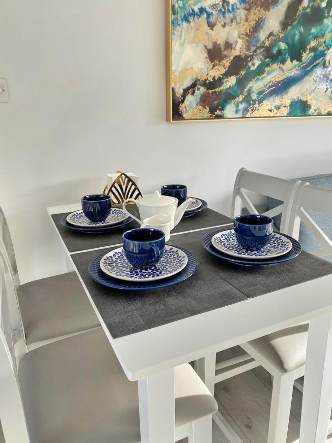 Moneylands Farm Self-Catering Apartments Аклоу Экстерьер фото