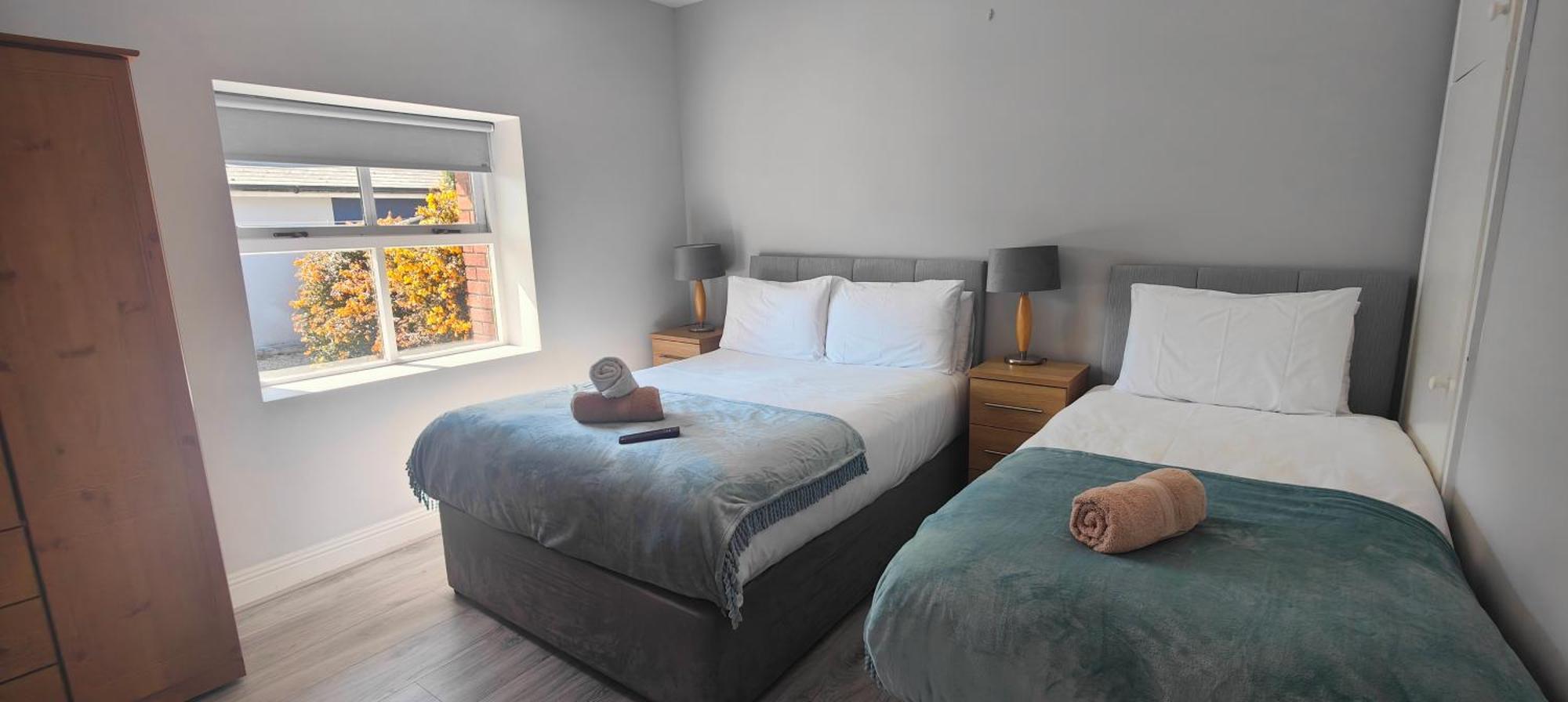 Moneylands Farm Self-Catering Apartments Аклоу Экстерьер фото